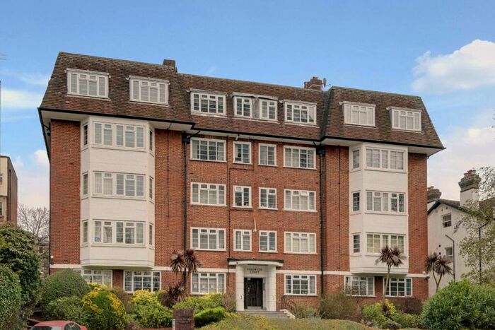 2 Bedroom Flat To Rent In Shoot Up Hill, Kilburn, NW2