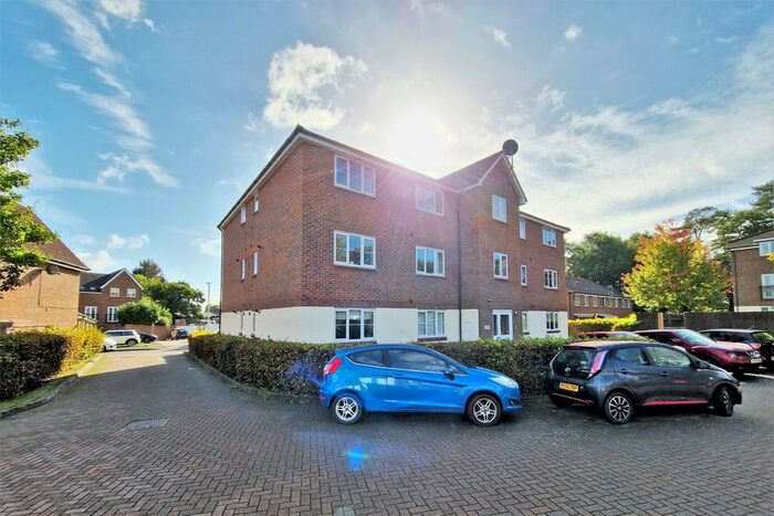 1 Bedroom Flat To Rent In Beatty Rise, Spencers Wood, Reading, Berkshire, RG7