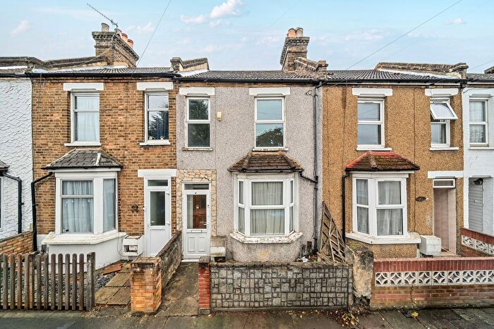 2 Bedroom Terraced House For Sale In Hartville Road, London, SE18