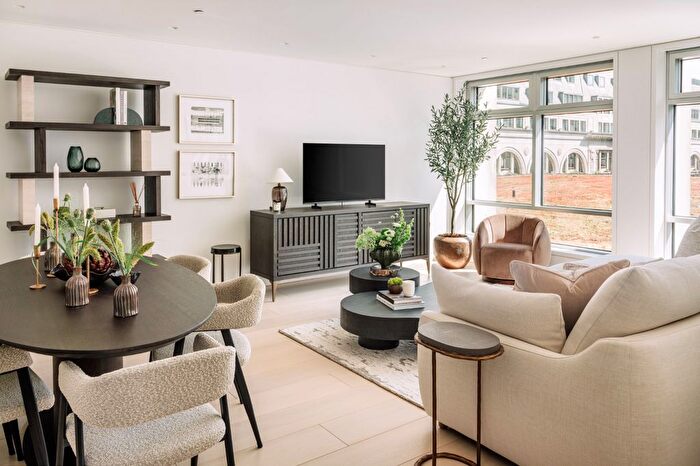 2 Bedroom Flat For Sale In Centre Point Residences, Soho, WC1A