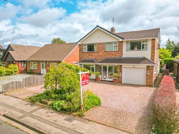 4 Bedroom Detached House For Sale In Magyar Crescent, Nuneaton, CV11