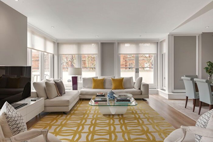 3 Bedroom Flat To Rent In Holbein Place, London, SW1W