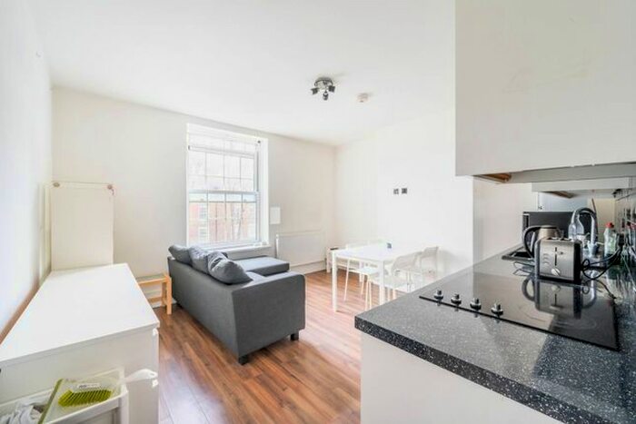 1 Bedroom Flat To Rent In Union Road, Clapham North, London, SW8