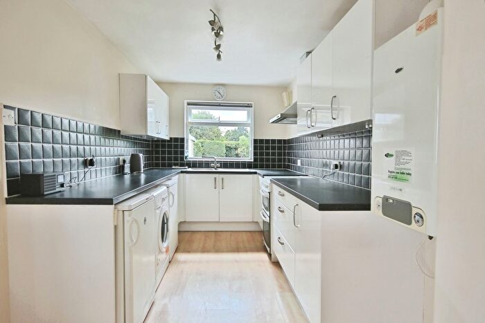 2 Bedroom Semi-Detached Bungalow For Sale In Borrowdale, Hull, HU7