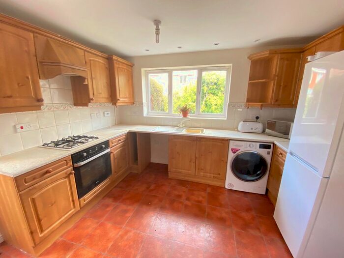 5 Bedroom Detached House To Rent In Speedwell Way, Norwich, NR5