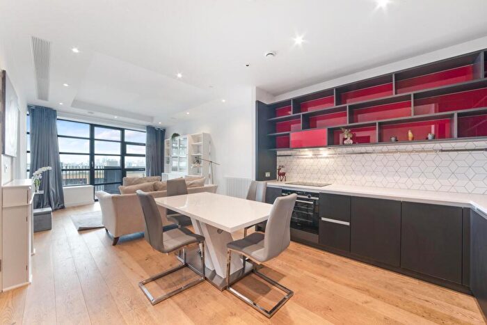 1 Bedroom Apartment For Sale In Defoe House, London City Island, E14