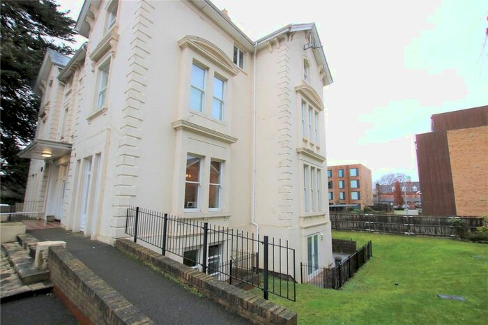 2 Bedroom Flat To Rent In Kendrick Road, Reading, Berkshire, RG1