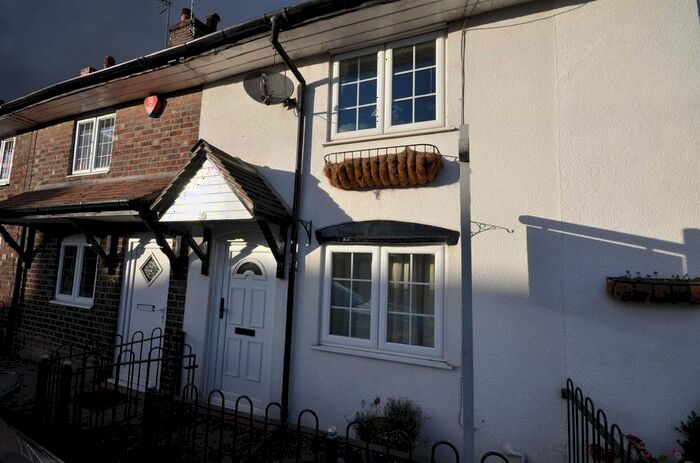 2 Bedroom Cottage To Rent In Longton Road, Barlaston, Stoke-On-Trent, ST12