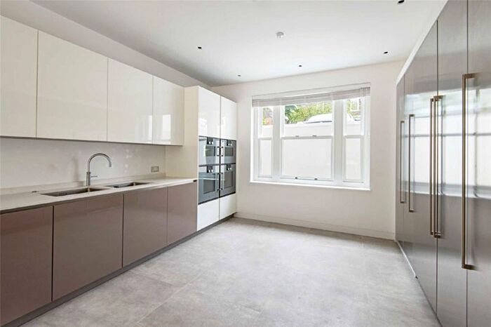 5 Bedroom Semi-Detached House To Rent In Springfield Road, St Johns Wood, London, NW8