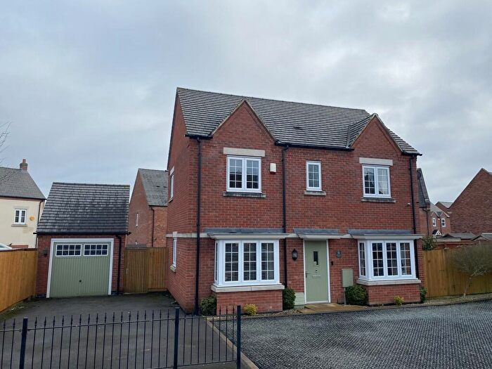 3 Bedroom Detached House For Sale In Honeysuckle Avenue, Tutbury, DE13