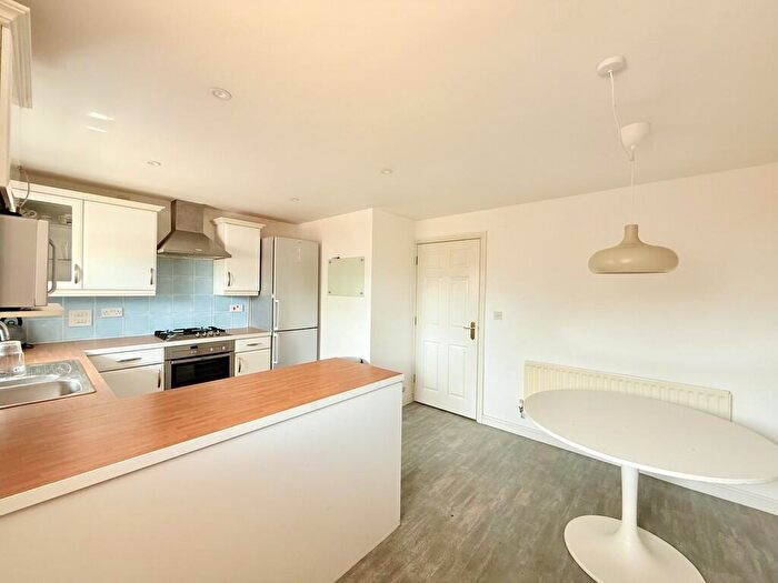 4 Bedroom Town House To Rent In Selman Close, Hythe, Southampton, SO45