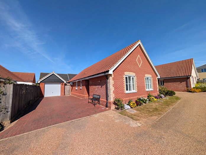 3 Bedroom Detached Bungalow For Sale In Primrose Lane, Leiston, IP16