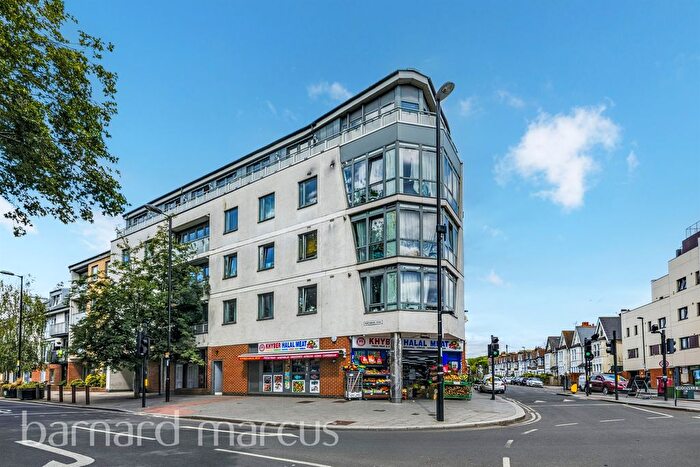 2 Bedroom Flat For Sale In Parchmore Road, Thornton Heath, CR7