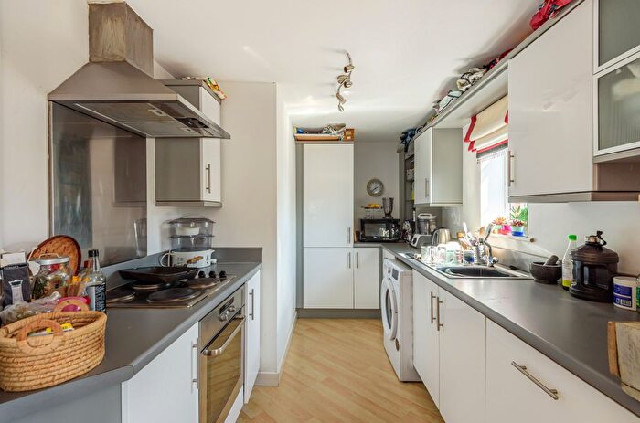 1 Bedroom Flat For Sale In Clarkes Court, Quay Street, Fareham, Hampshire, PO16