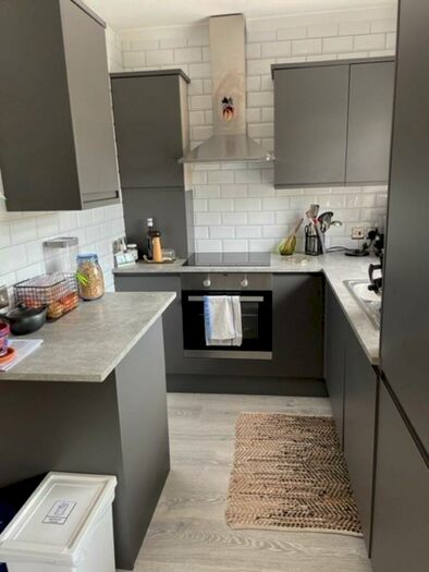 1 Bedroom Apartment To Rent In Ellesmere Road, Oxford, OX4