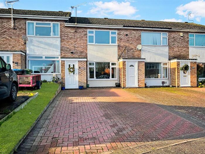 2 Bedroom Town House For Sale In Warwick Road, Broughton Astley., LE9