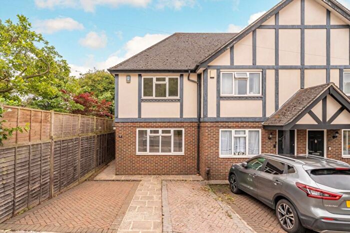2 Bedroom Semi-Detached House To Rent In Hornfair Road, Charlton, SE7