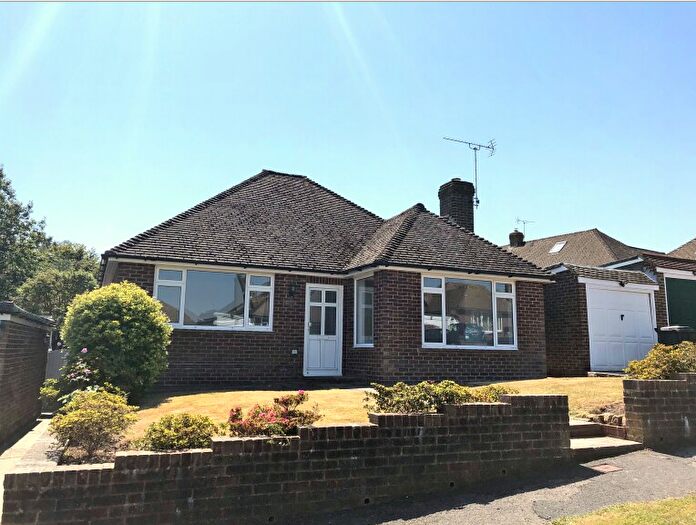 2 Bedroom Bungalow To Rent In Rother View, Etchingham, TN19