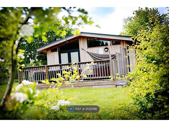 2 Bedroom Mobile/park Home To Rent In Blythe Road, Perlethorpe, Newark, NG22