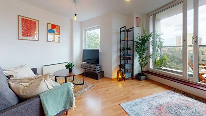 1 Bedroom Flat To Rent In Flat Cottrill Gardens, Marcon Place, London, E8