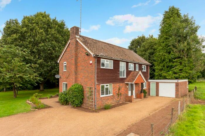 4 Bedroom Detached House To Rent In Norley Lane Shamley Green, GU5