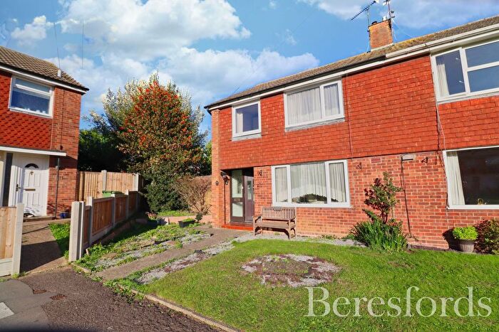 3 Bedroom Semi Detached House For Sale In Viking Road, Maldon, CM9