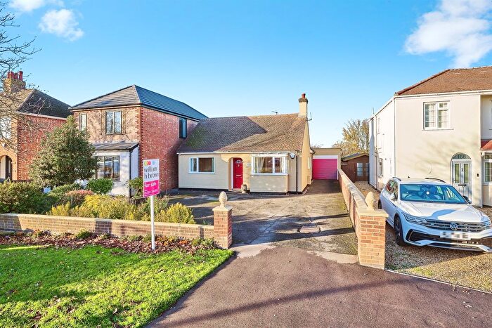 3 Bedroom Detached Bungalow For Sale In Broadway, Yaxley, Peterborough, PE7