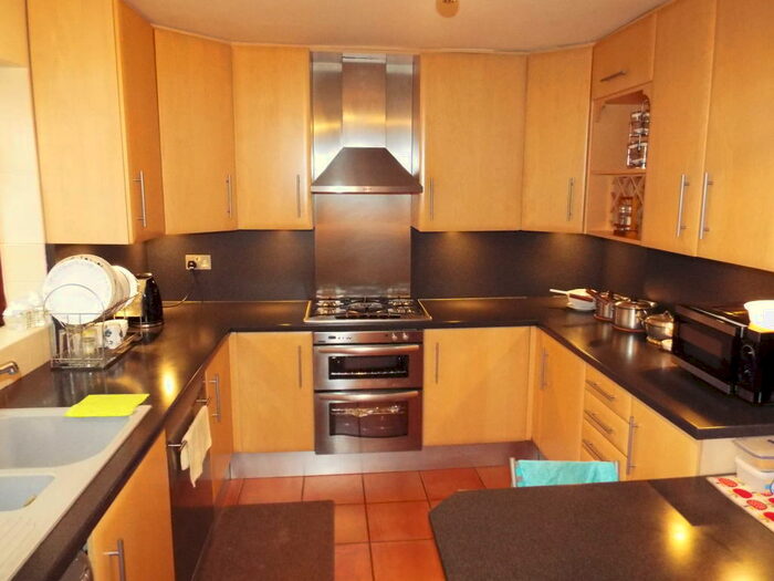 3 Bedroom Terraced House To Rent In Highfield Road, RM5