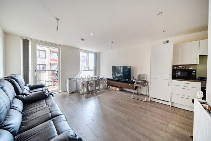 3 Bedroom Maisonette For Sale In Salgado Apartments, Harrow, London, HA1