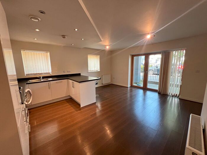 2 Bedroom Flat To Rent In Canterbury Court, Harrow Road, HA0