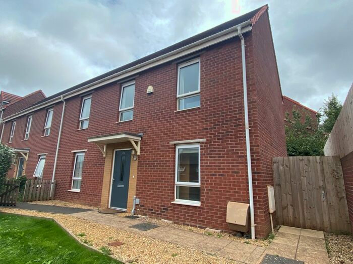 3 Bedroom Semi-Detached House To Rent In Staddle Stone Road, Exeter, EX1