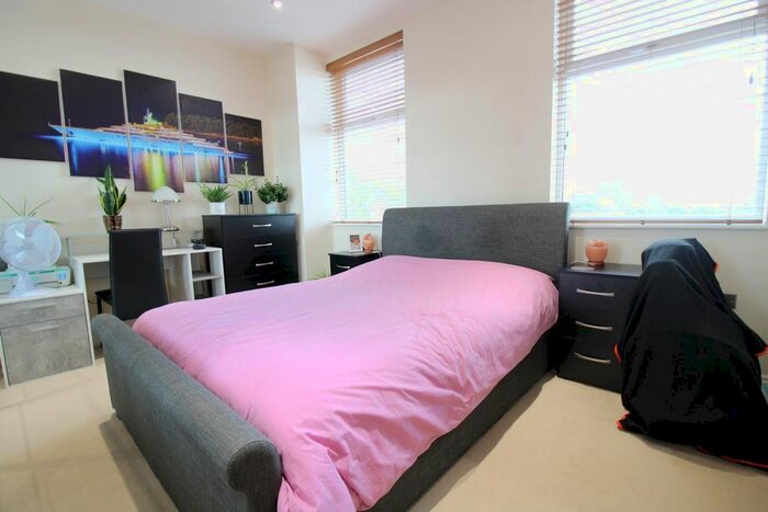 1 Bedroom Flat To Rent In Silvester Road, Cowplain, Waterlooville, PO8