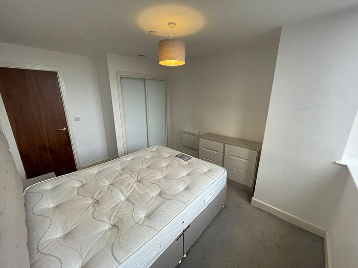 1 Bedroom Flat To Rent In Broad Street, Birmingham, West Midlands, B15