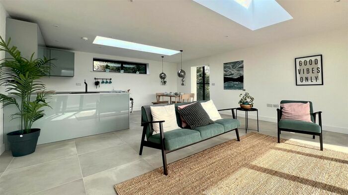 3 Bedroom Property To Rent In Moor Lane, Croyde, Braunton, EX33