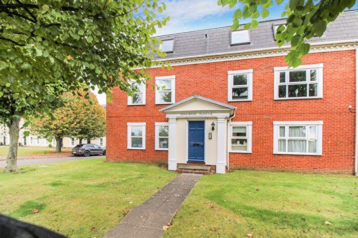 1 Bedroom Flat To Rent In Watermead, Aylesbury, HP19