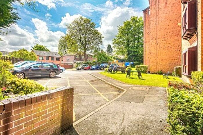 2 Bedroom Flat For Sale In Nether Edge Road, Sheffield, South Yorkshire, S7