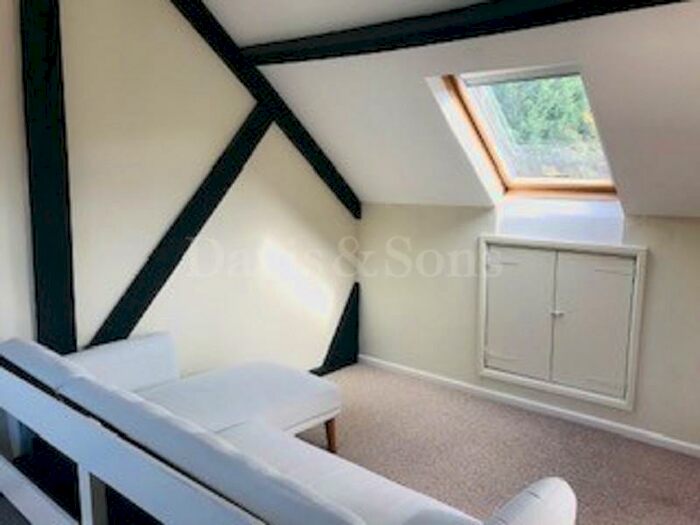 1 Bedroom End Of Terrace House To Rent In Station Street, Abersychan