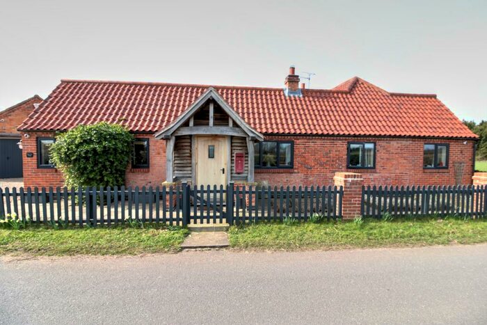 4 Bedroom Detached House For Sale In Bathley Lane, Newark, NG23