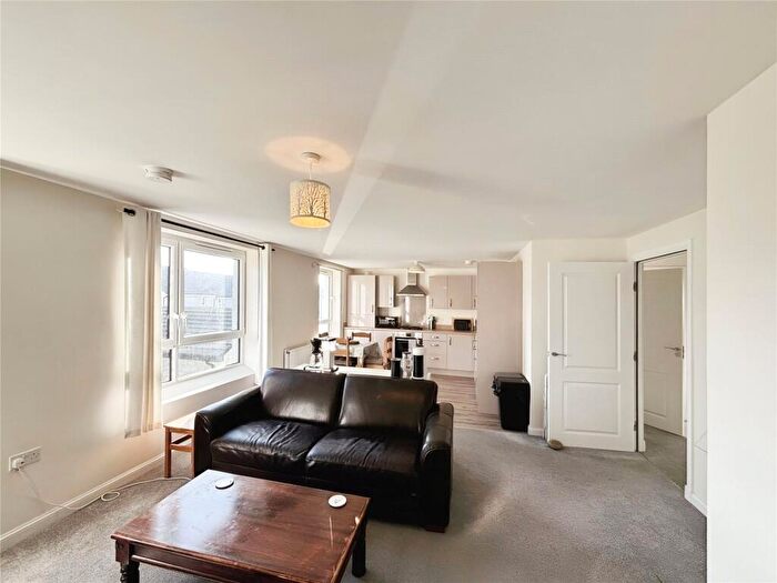 2 Bedroom Flat For Sale In Drummossie Road, Stratton, Inverness, Highland, IV2