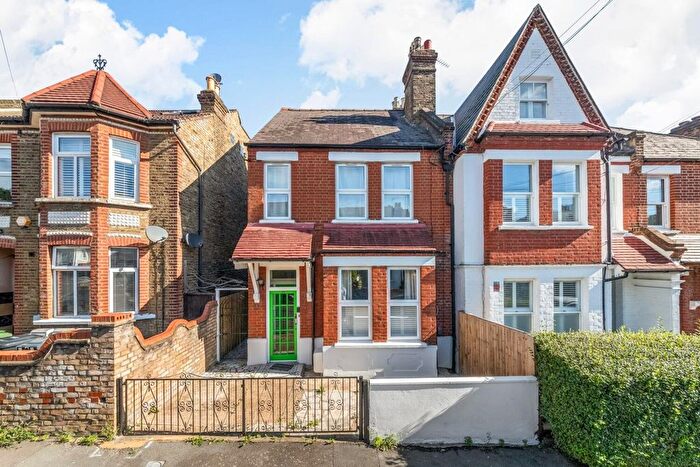 4 Bedroom End Of Terrace House To Rent In Stockfield Road, Streatham, SW16