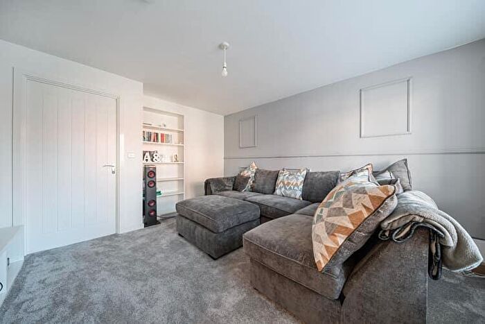 3 Bedroom Semi-Detached House For Sale In Millard Drive, Stratford-Upon-Avon, Warickshire, CV37