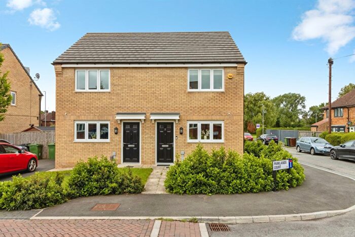 2 Bedroom Semi-Detached House For Sale In Parklands Court, Seacroft, Leeds, LS14