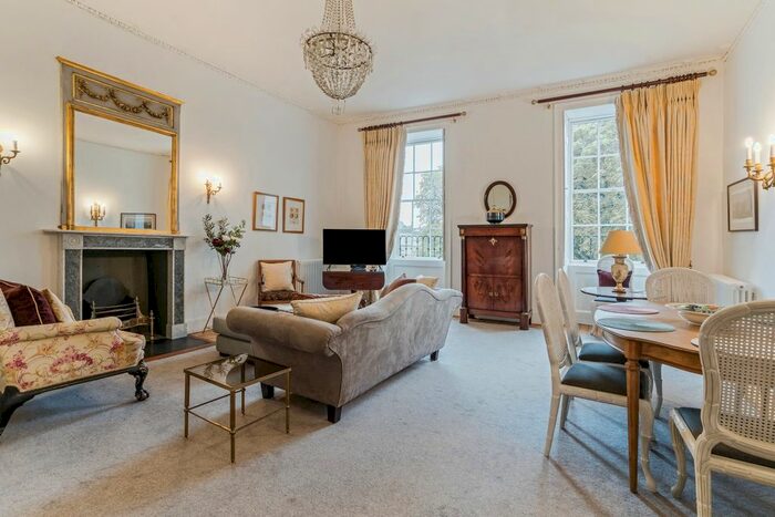 2 Bedroom Flat To Rent In Sydney Place, Bathwick, Bath, BA2