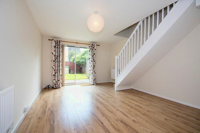 2 Bedroom Terraced House To Rent In Avocet Way, Bicester, OX26