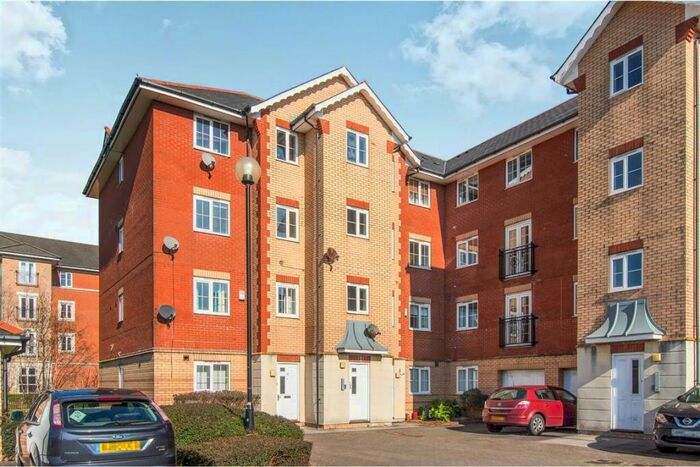 2 Bedroom Apartment To Rent In Morel Court, Windsor Quay, Cardiff, CF11