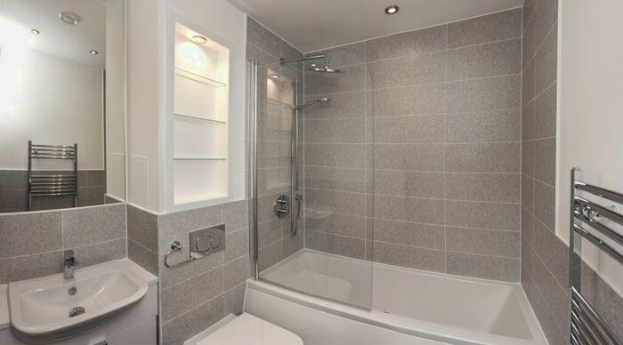 1 Bedroom Flat To Rent In Priory Court, RM7