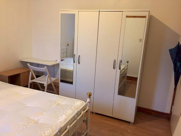 Studio To Rent In Finchley Road, London NW3