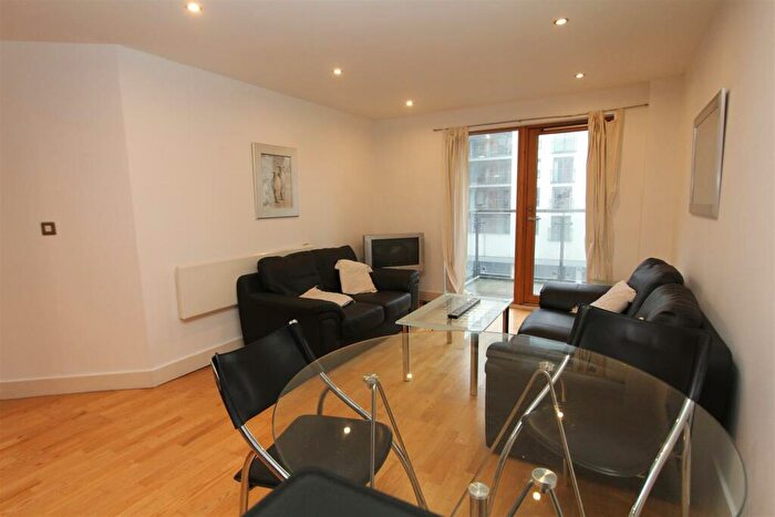 2 Bedroom Flat To Rent In Mackenzie House, Leeds Dock, LS10