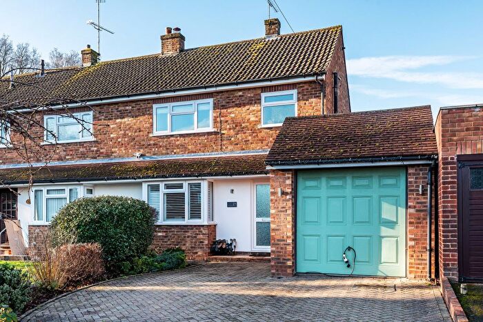 3 Bedroom Semi-Detached House For Sale In Cleves Road, Kemsing, Sevenoaks, Kent, TN15