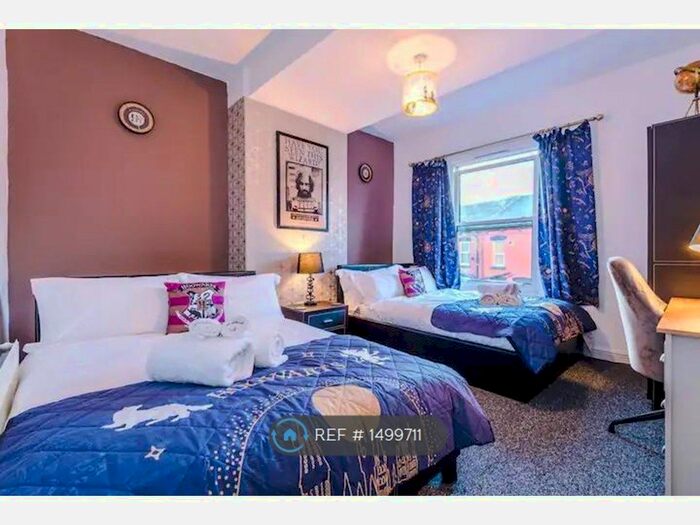 2 Bedroom Semi-Detached House To Rent In Arley Place, Leeds, LS12